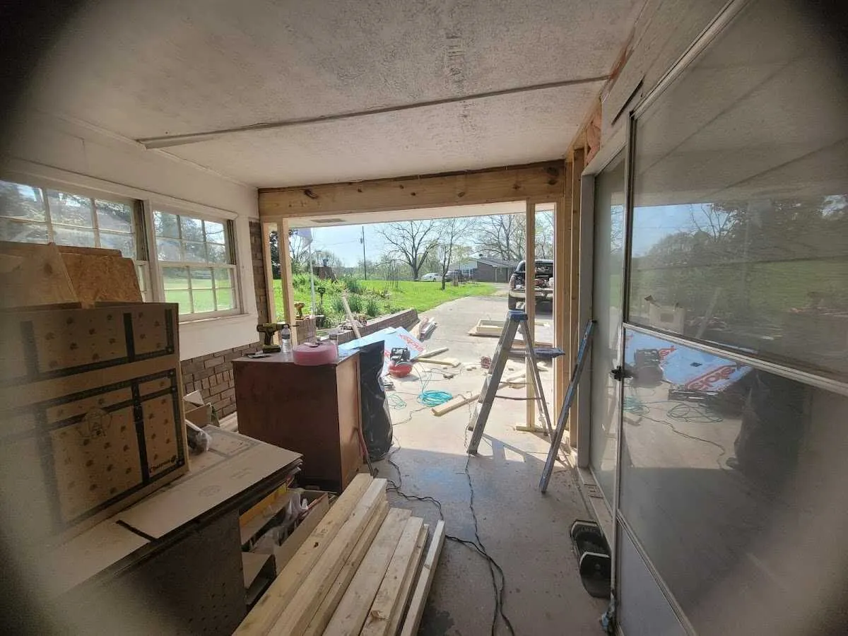 Air movers and dehumidifier for Water Mitigation Services in Nolanville